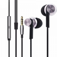 Наушники Xiaomi Mi Ln-ear Headphones Basic серебристый - Продажа и ремонт компьютерной техники "БАЙТ"
