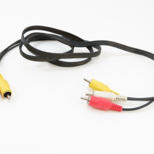 Кабель VS R315 RCA 301 3RCA -->3RCA 1,5м - Продажа и ремонт компьютерной техники "БАЙТ"